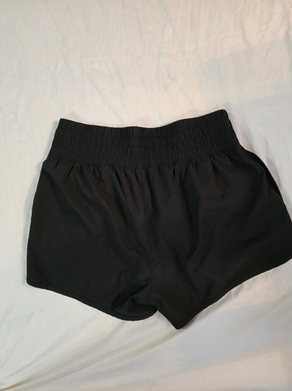 Gap Fit Black Women’s Athletic Shorts - Small - Picture 3 of 3